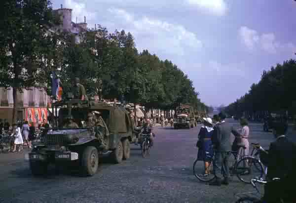 Paris France august 1944 8.jpg
